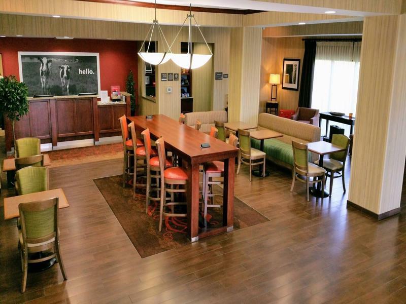 Hampton Inn Tomah Extérieur photo